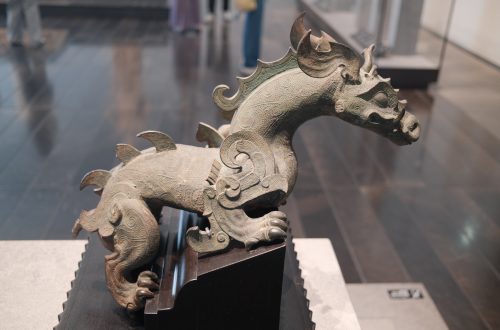 louvre dragon